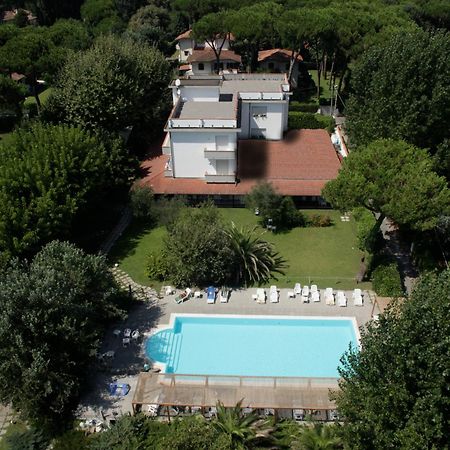Hotel La Bussola Marina di Massa Extérieur photo