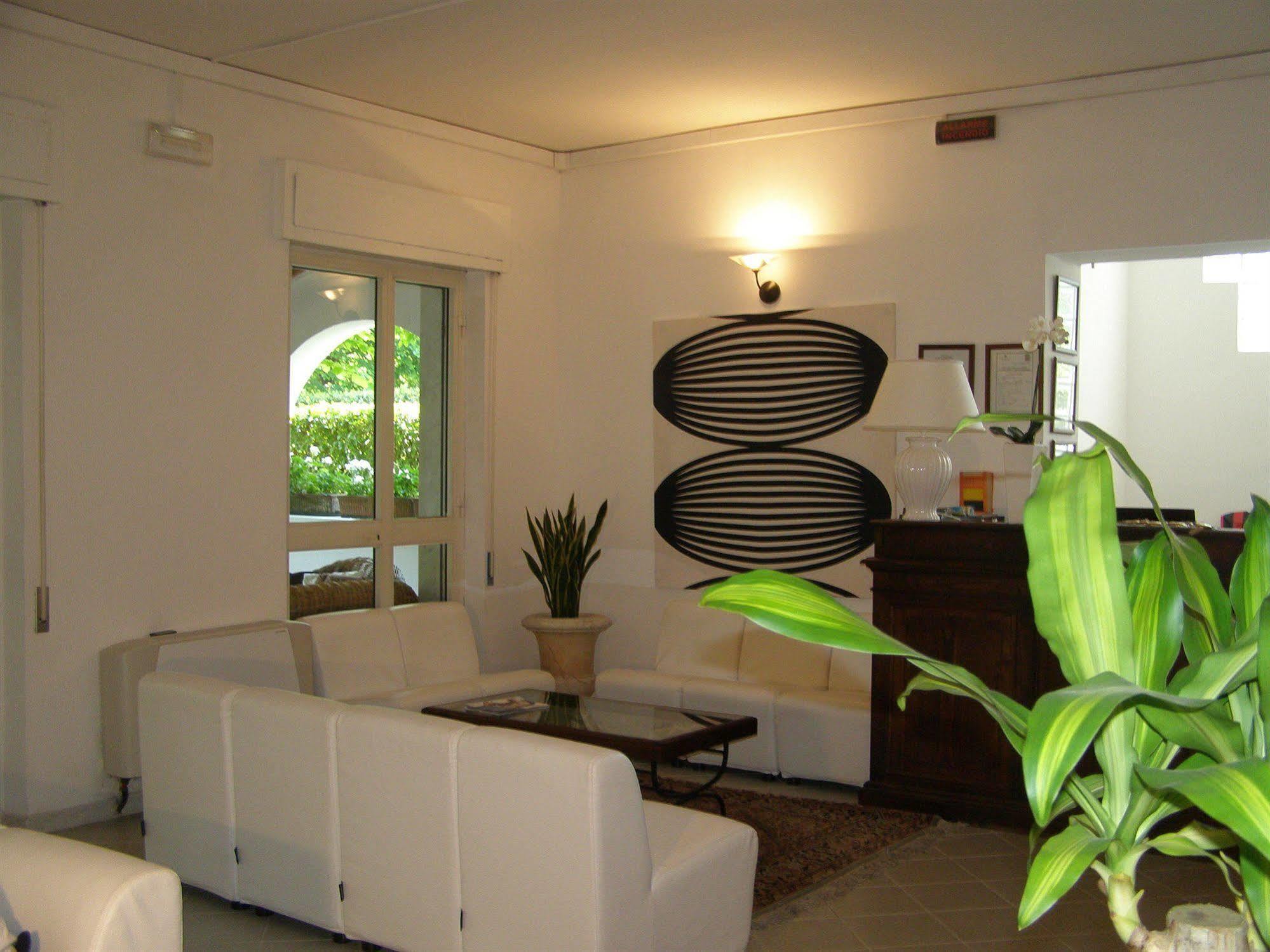 Hotel La Bussola Marina di Massa Extérieur photo