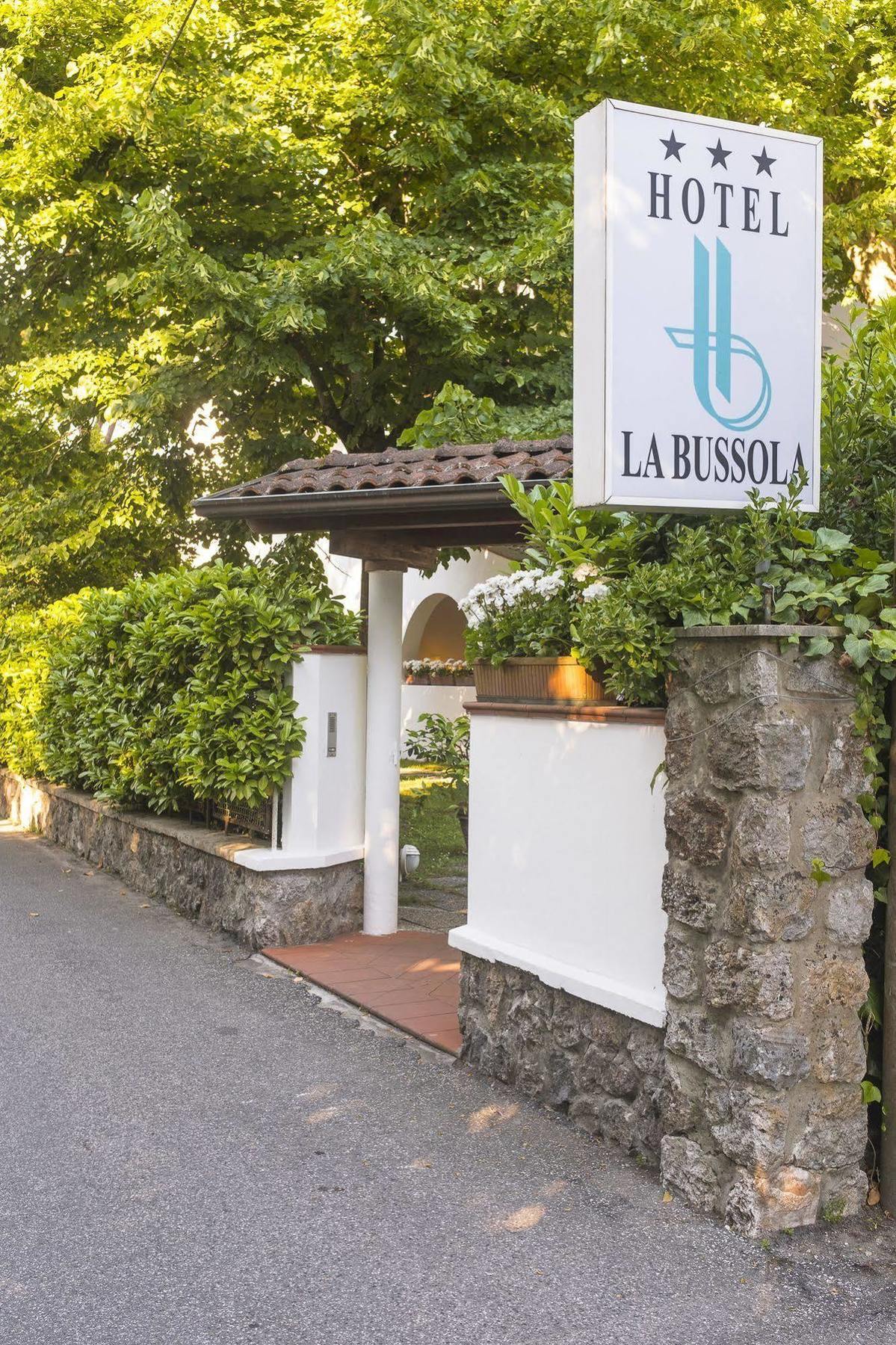 Hotel La Bussola Marina di Massa Extérieur photo